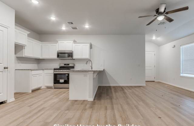 Modern 3-Bed, 2-Bath Home – Move-In Ready with Garage photos photos