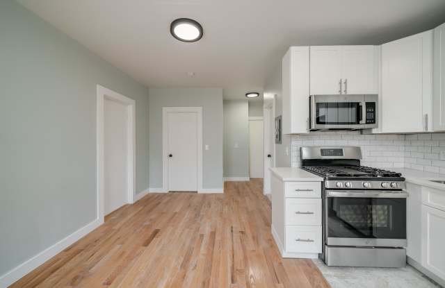1139 Summit AveApartment 4 Gallery 3