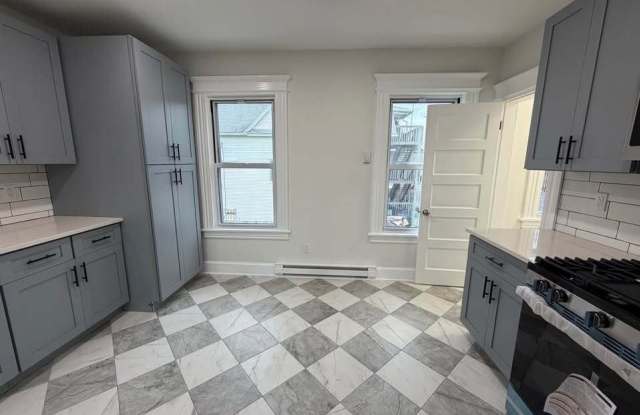 264 Clover Street Gallery 3