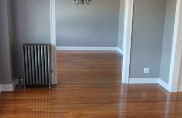 3115 West Foster Avenue photos photos