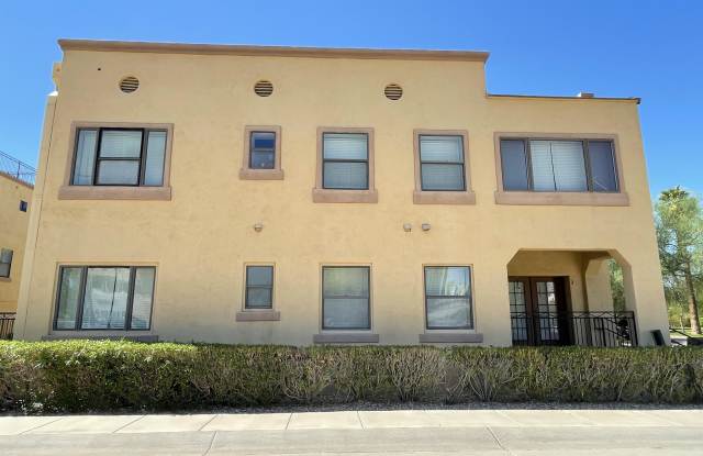 545 E WILLETTA Street unit: 4 photos photos