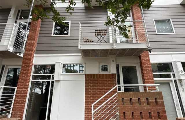 291 McDonald Avenue photos photos