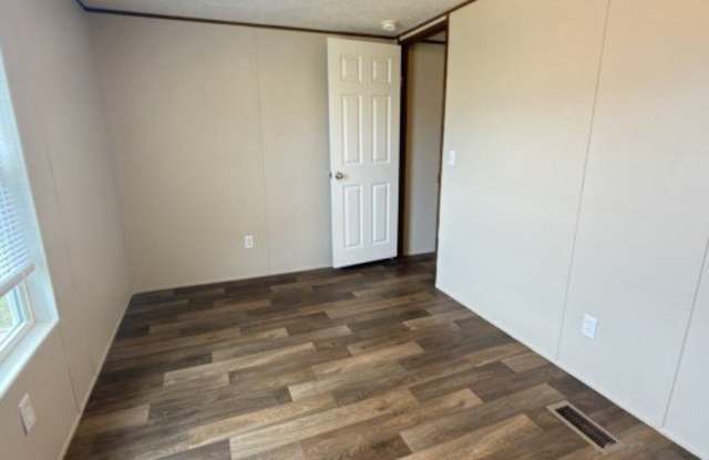 114 Neuman Lane Gallery 3