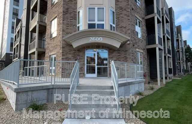2600 University Ave SE photos photos