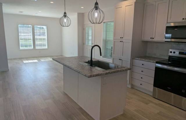 5702 Blue Harbor Drive Gallery 2