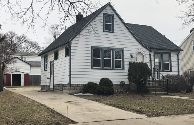568 Raskob St - 568 Raskob Street, Pontiac, MI 48340