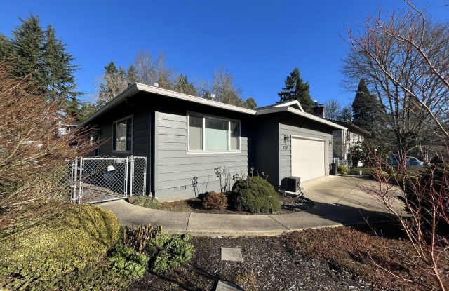 Move-In Ready Single-Story with Beautiful Front Garden  Spacious Kitchen - 8340 Southwest Godwin Court, Garden Home-Whitford, OR 97223