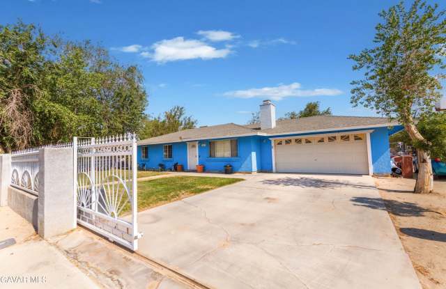 10655 E Ave R 6 photos photos