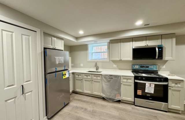 3812 North Wayne photos photos