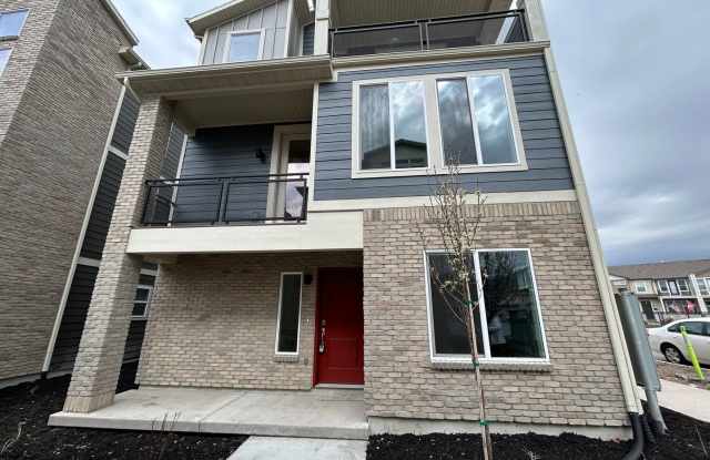 3 Bedroom 3 Bathroom Home in Farmington Utah! photos photos