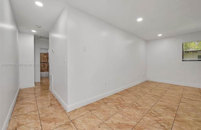 8752 Southwest 145th Street Gallery 4