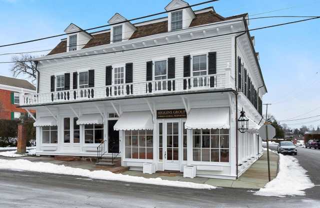 249 Main Street unit: 1 photos photos