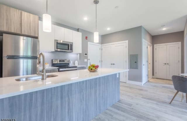 200 Parcview Pl. - 200 Parcview Pl, Somerville, NJ 08876