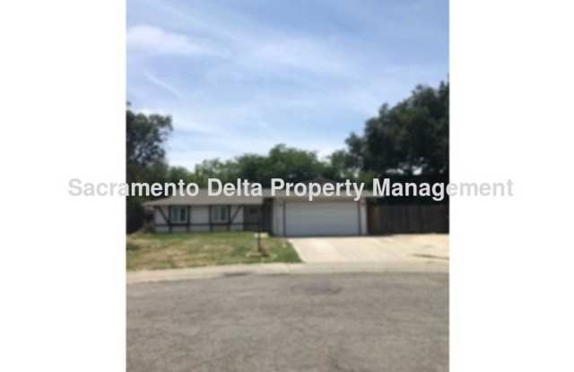Updated 4 bedroom, 2 bath home with large yard photos photos