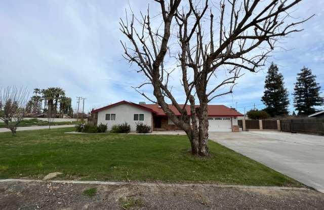 1108 Nord Ave - Beautiful remodeled 6 bedroom 3 bath on an acre! photos photos 1108 Nord Ave - Beautiful remodeled 6 bedroom 3 bath on an acre! photos photos