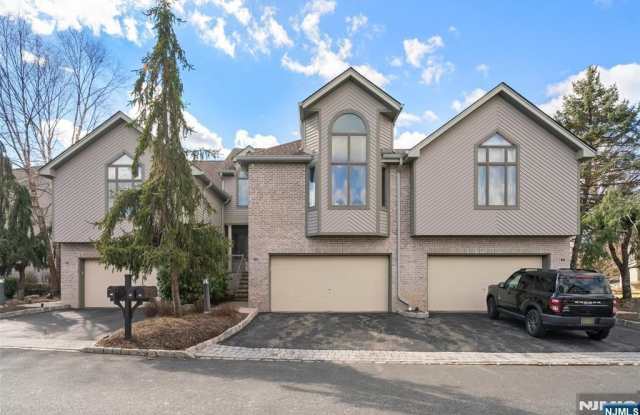 403 Dogwood Court Gallery 1