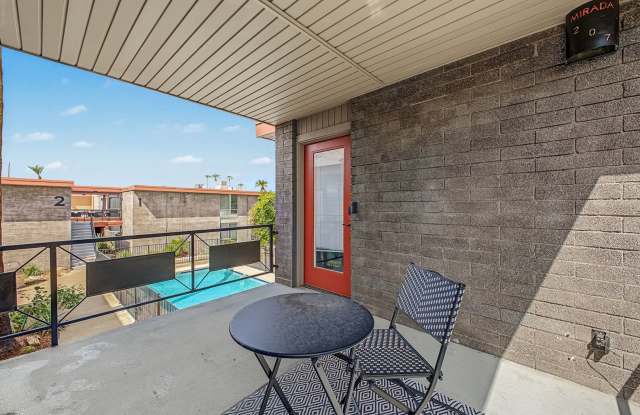 Fully Furnished 3/2 mid century condo. Gallery 3