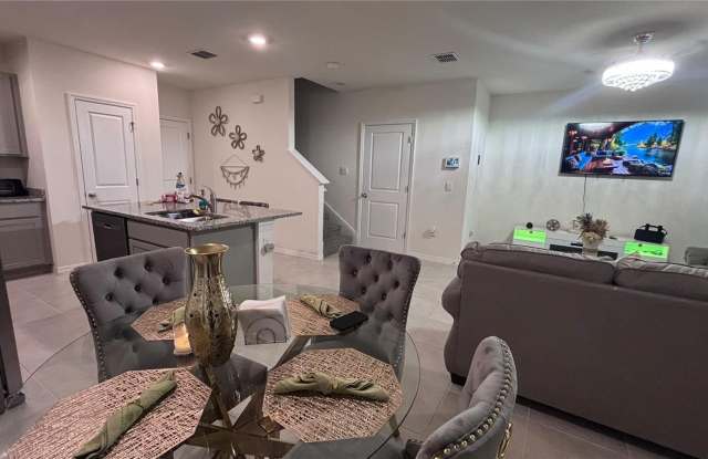 5649 BROSNAN Road Gallery 4