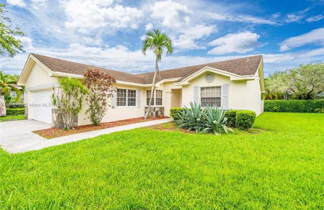 14660 SW 144th Ter photos photos