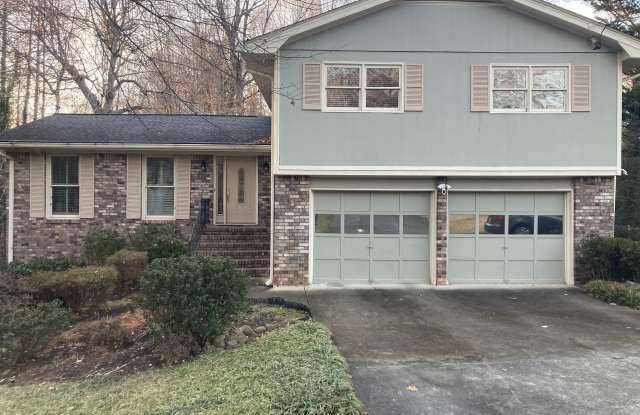 2422 Redcliff Way Gallery 1