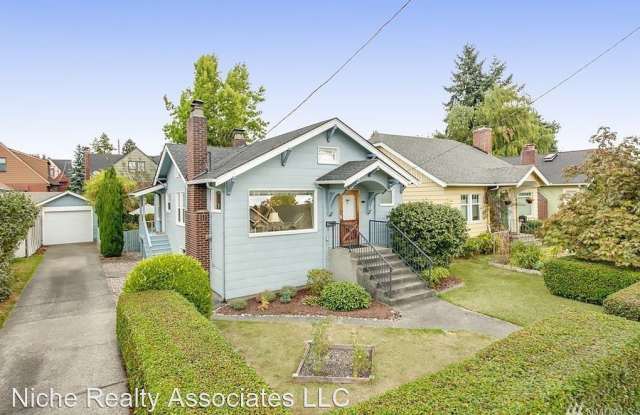 806 NE 80th St - 806 Northeast 80th Street, Seattle, WA 98115