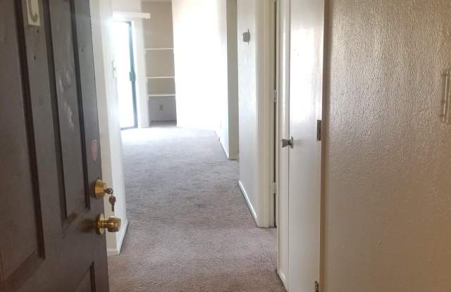 3500 Tulane Drive NE - C photos photos