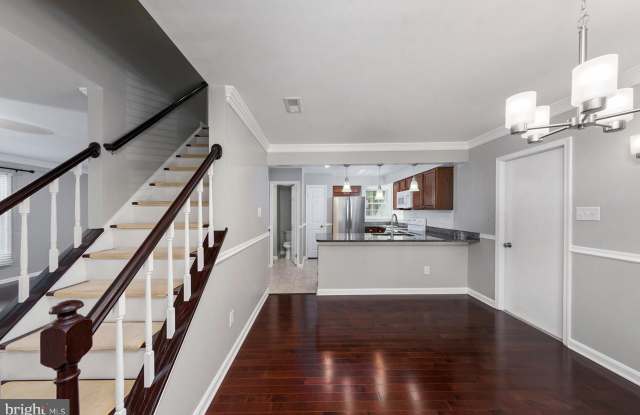 14616 LOCK DRIVE Gallery 2