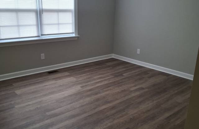 2207 Imperial Avenue East photos photos
