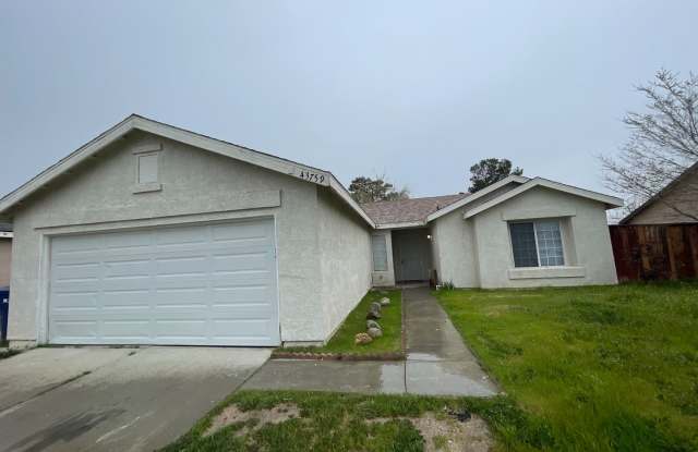 NEWLY RENOVATED! 4+2 HOUSE - 43759 Serenity Court, Lancaster, CA 93535