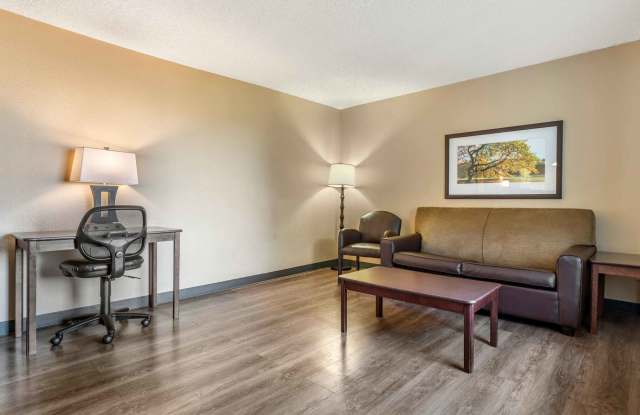Sacramento - West Sacramento Gallery 3