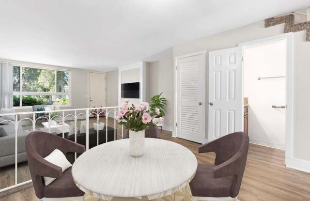 Parkway Plaza Apartments Gallery 4