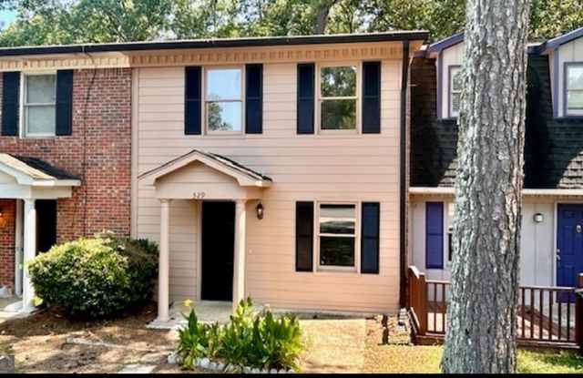 2 Bedrooms, 1.5 Bathrooms - Townhome in West Rome! photos photos