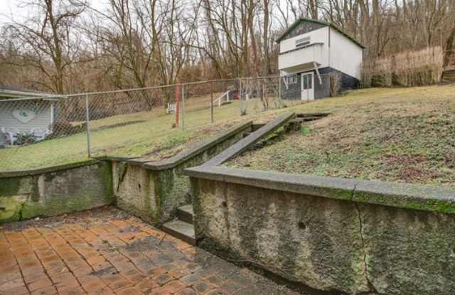NEWLY RENOVATED 2-BEDROOM HOME IN TARENTUM – $850/MONTH! Gallery 3