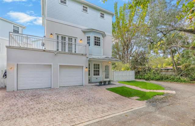 1111 Waverly Road Gallery 2