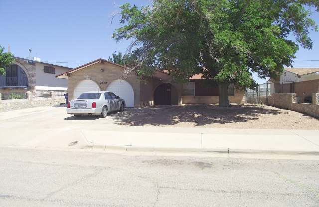 Northeast El Paso 3 Bed Refrig A/C photos photos