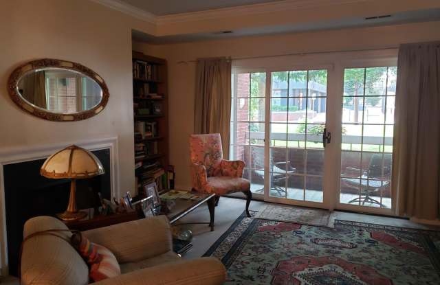 804 E JEFFERSON ST - 804 East Jefferson Street, Charlottesville, VA 22902
