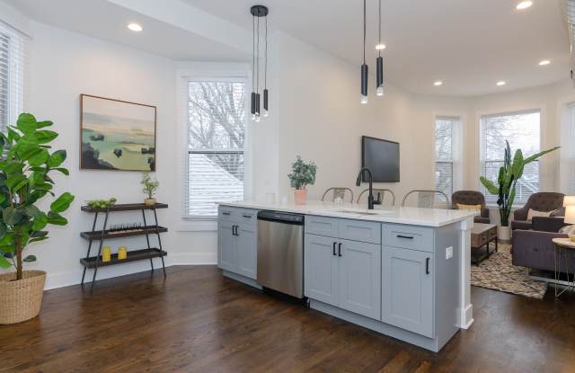 1458 W Pensacola Avenue Gallery 3