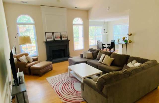 4708 Alderbrook Lane Gallery 3