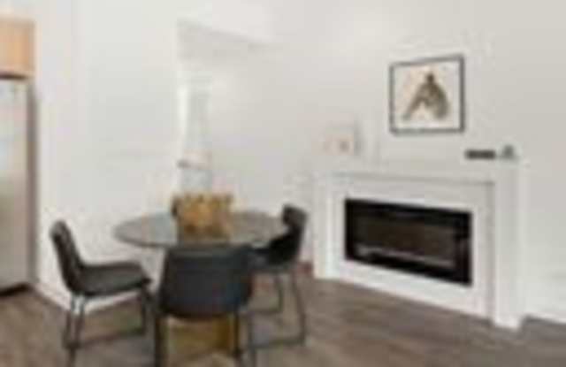 8471 GRAND Avenue Gallery 4