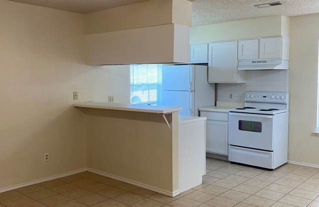 2-Bedroom Duplex in Edison photos photos