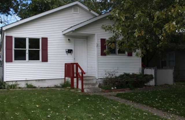 **Welcome Home to 6 Huber Boulevard, New Chicago, IN Gallery 1