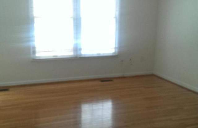 8011 TYSON OAKS CIRCLE Gallery 3