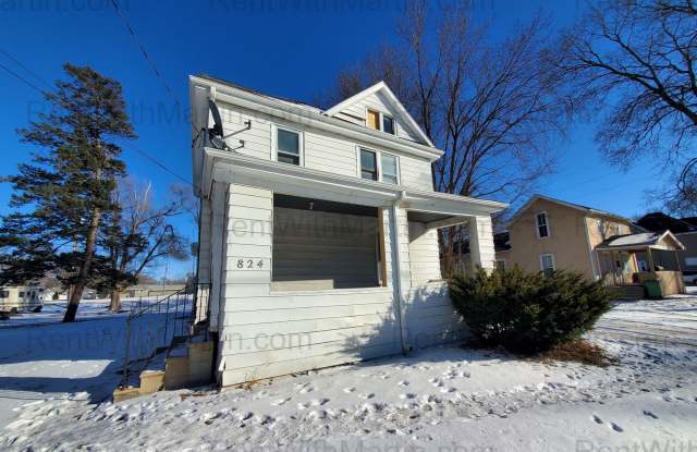 FOR RENT- 824 Logan Ave *PETS OK* *BUILD YOUR CREDIT* photos photos