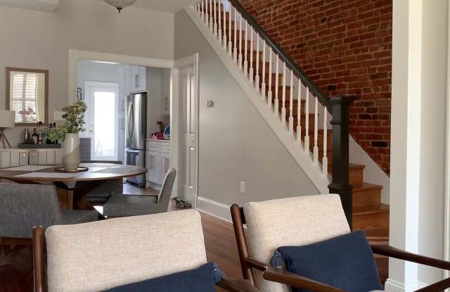 1306 G St NE Gallery 2