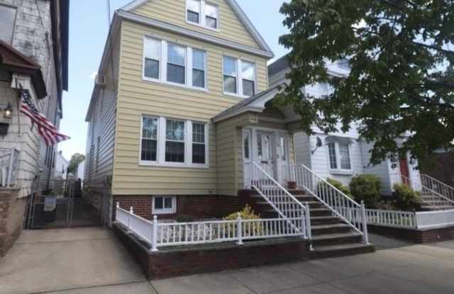 34 GARRETSON AVE photos photos