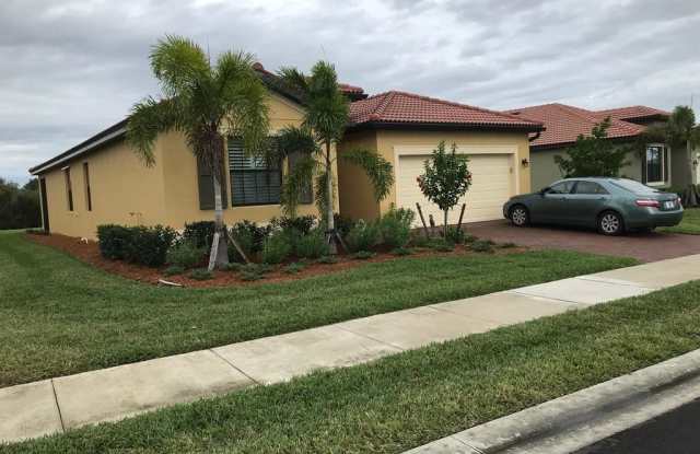 10534 Medjool Drive Gallery 3