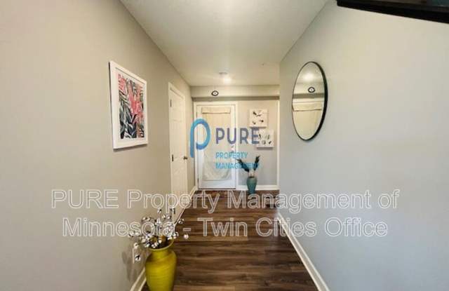 10918 Yalta St NE photos photos