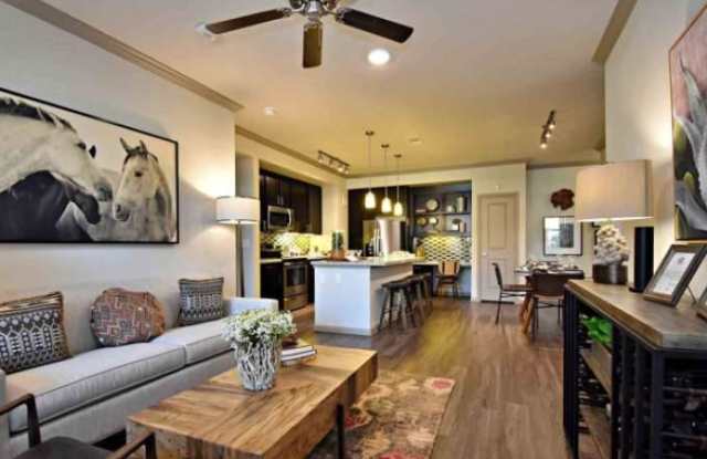 4739 Wurzbach Rd Gallery 1