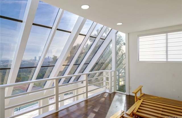 1235 Sierra Alta Way - 1235 Sierra Alta Way, Los Angeles, CA 90210