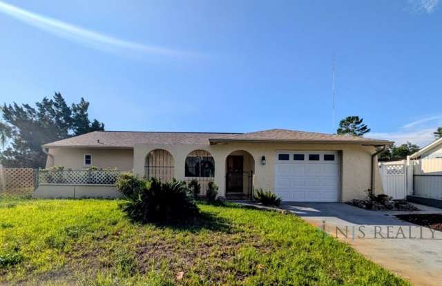 Brand New Renovation~2 bed~2 bath, extra parking in rear, shed, NEW NEW NEW Gallery 1